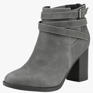NWOT size 8 gray booties